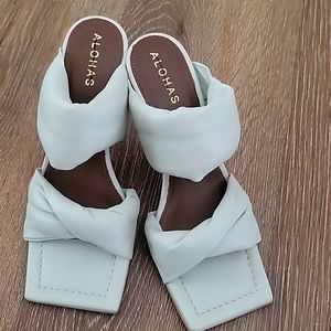 ALOHAS HEELS